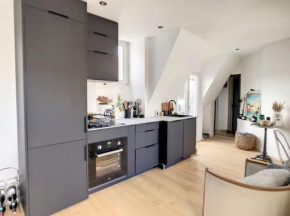 Appartement Design proche Tour Eiffel avec Balcon